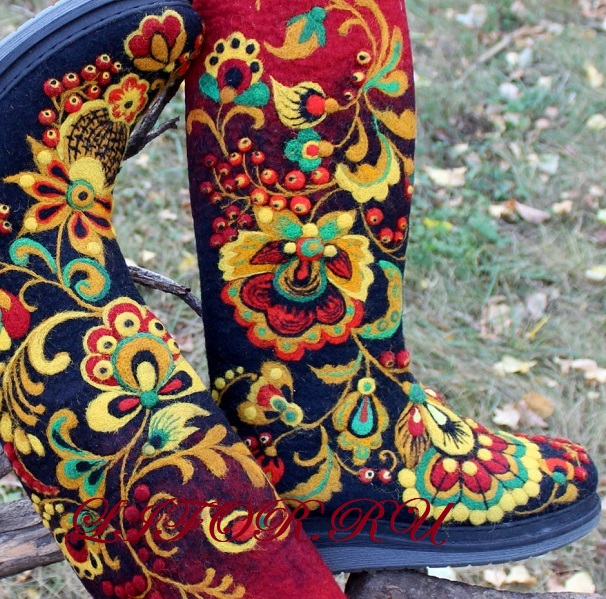 Модная обувь из войлока фото